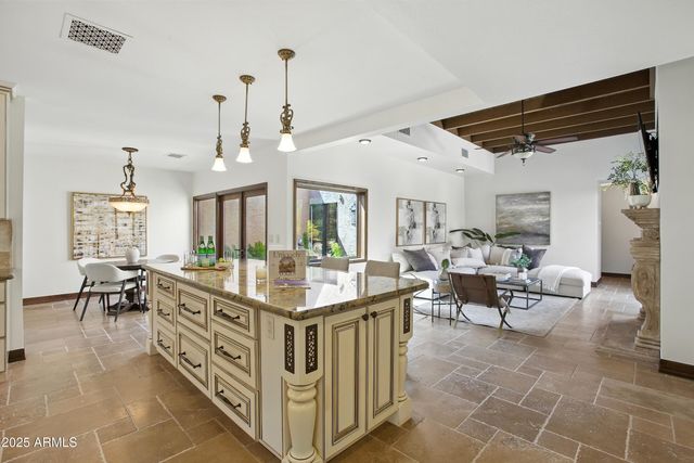 $2,000,000 | 4448 East Camelback Road, Unit 16, Phoenix, AZ 85018