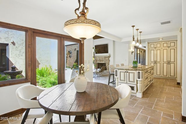 $2,000,000 | 4448 East Camelback Road, Unit 16, Phoenix, AZ 85018