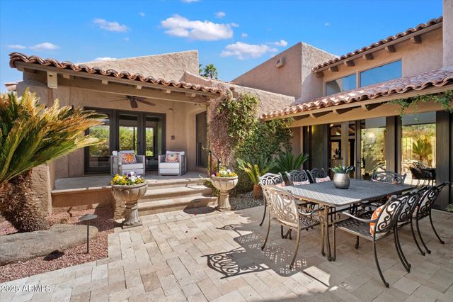 $2,000,000 | 4448 East Camelback Road, Unit 16, Phoenix, AZ 85018