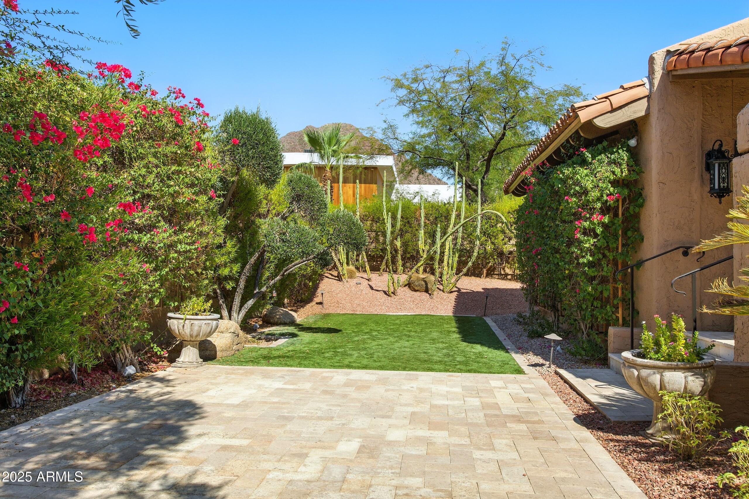 4448 East Camelback Road, Unit 16 Phoenix, AZ 85018 - Photo 93 of 108 31