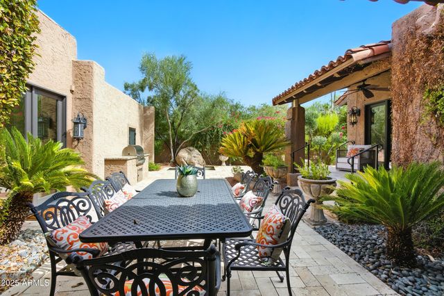 $2,000,000 | 4448 East Camelback Road, Unit 16, Phoenix, AZ 85018