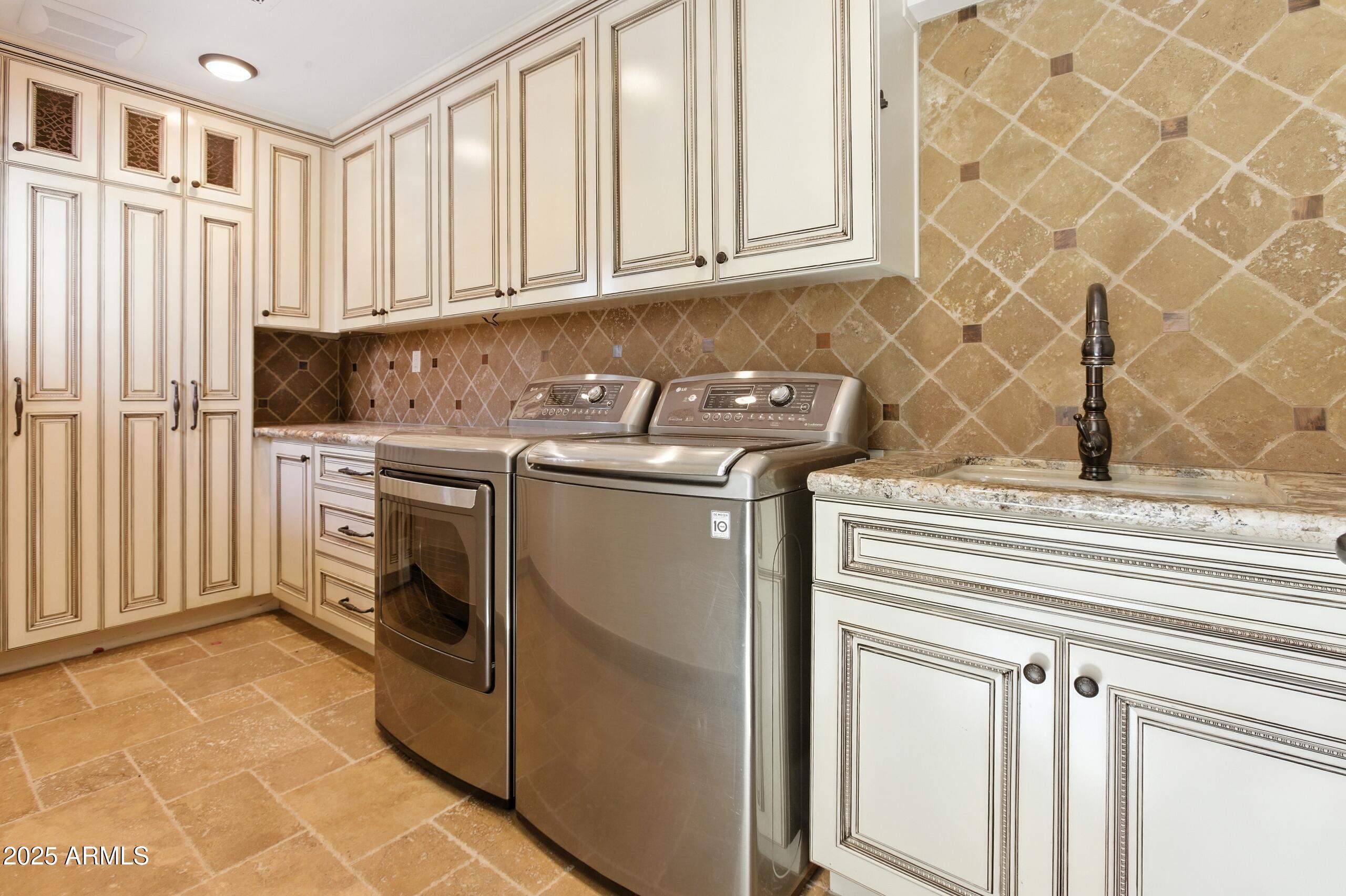 4448 East Camelback Road, Unit 16 Phoenix, AZ 85018 - Photo 99 of 108 40