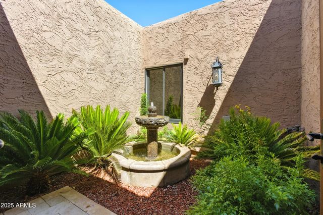 $2,000,000 | 4448 East Camelback Road, Unit 16, Phoenix, AZ 85018