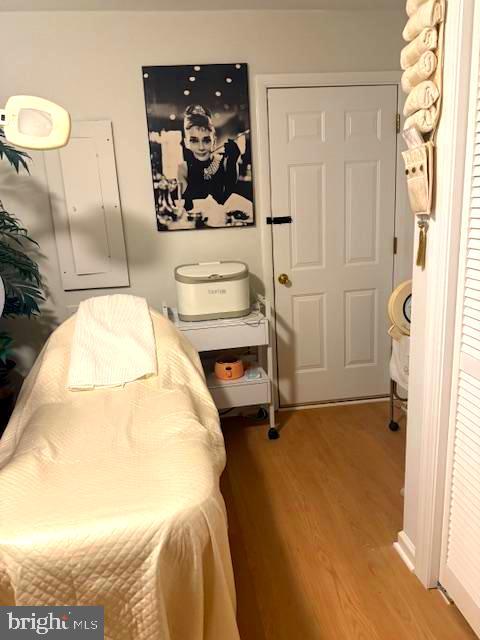 211 Keyes Court Sterling, VA 20164 - Photo 11 of 37 Main level bedroom #5 with exterior access door