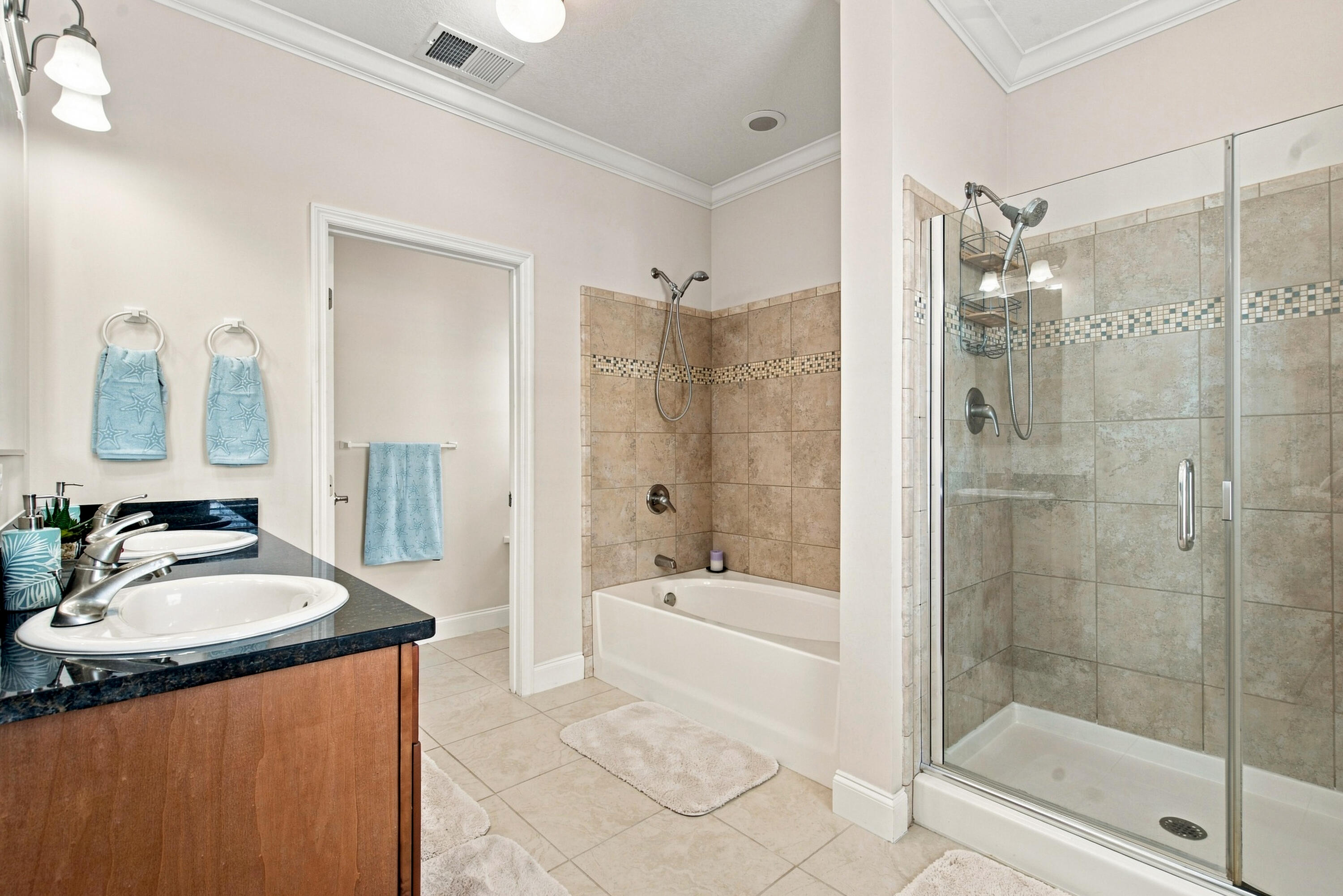 3 Snipe Road Key Largo, FL 33037 - Photo 25 of 53 Primary bath with tub & standup shower