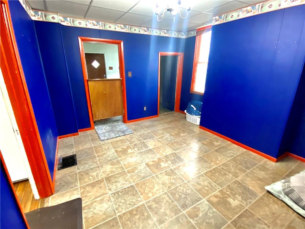 270 Pittsburgh Road Uniontown, PA 15401 - Photo 4 of 21 Gallery Image 4