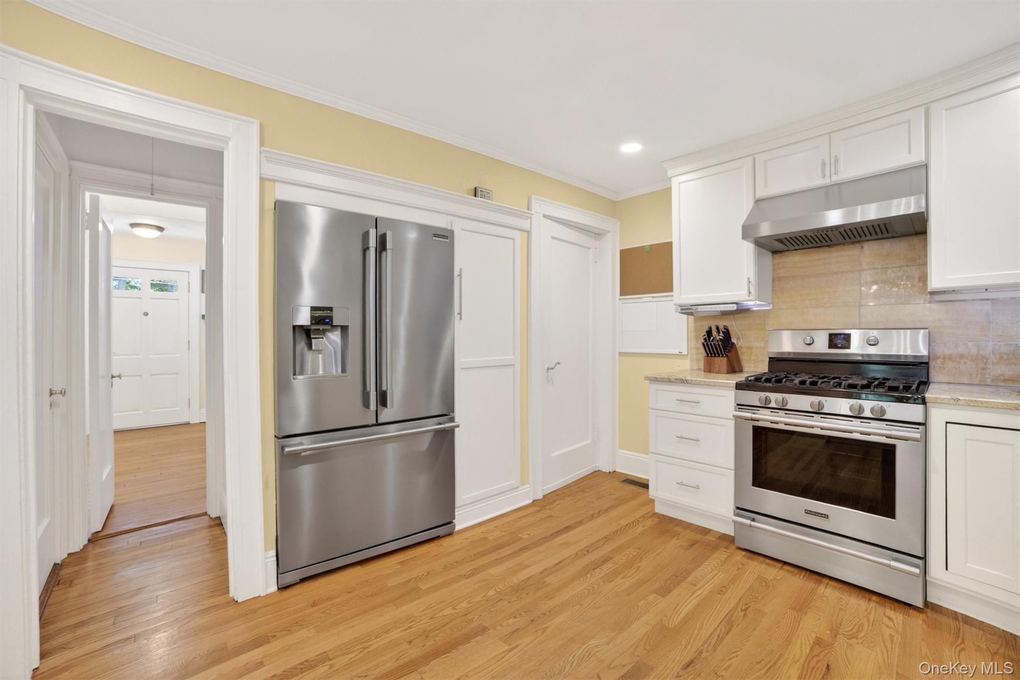 77 Edgemont Road Scarsdale, NY 10583 - Photo 15 of 43