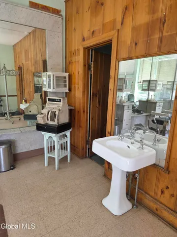 $289,000 | 76 West Grand Street, Palatine Bridge, NY 13428