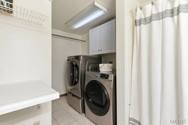 $340,000 | 106 Rockaway Drive, O'Fallon, MO 63368