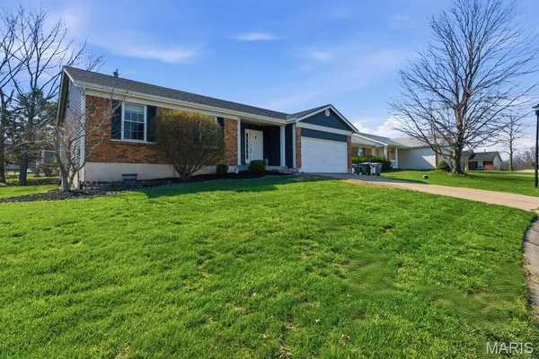 $340,000 | 106 Rockaway Drive, O'Fallon, MO 63368