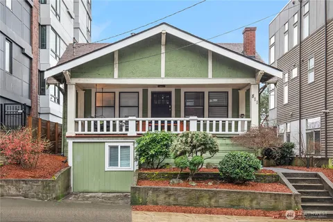 $1,279,000 | 811 Northeast 66th Street, Seattle, WA 98115