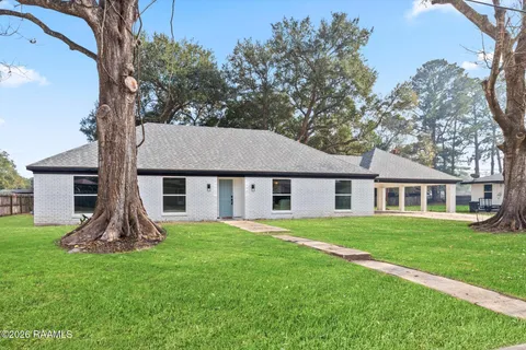 $248,000 | 704 Victory Drive, New Iberia, LA 70563
