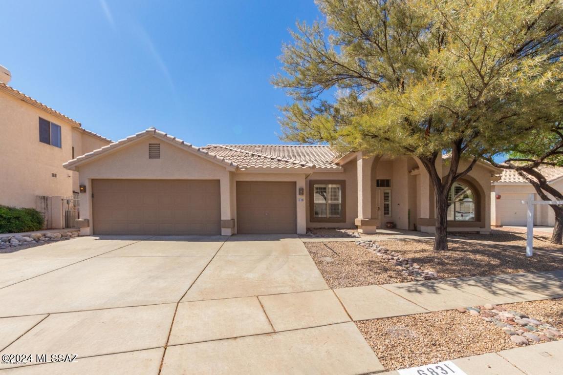 6831 West Rifle Way Tucson, AZ 85743 - Photo 1 of 39 1