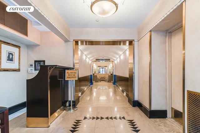 $2,200,000 | 40 East 61st Street, Unit 10B | Lenox Hill