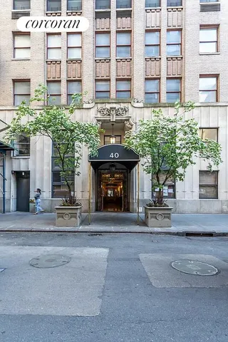$2,200,000 | 40 East 61st Street, Unit 10B | Lenox Hill