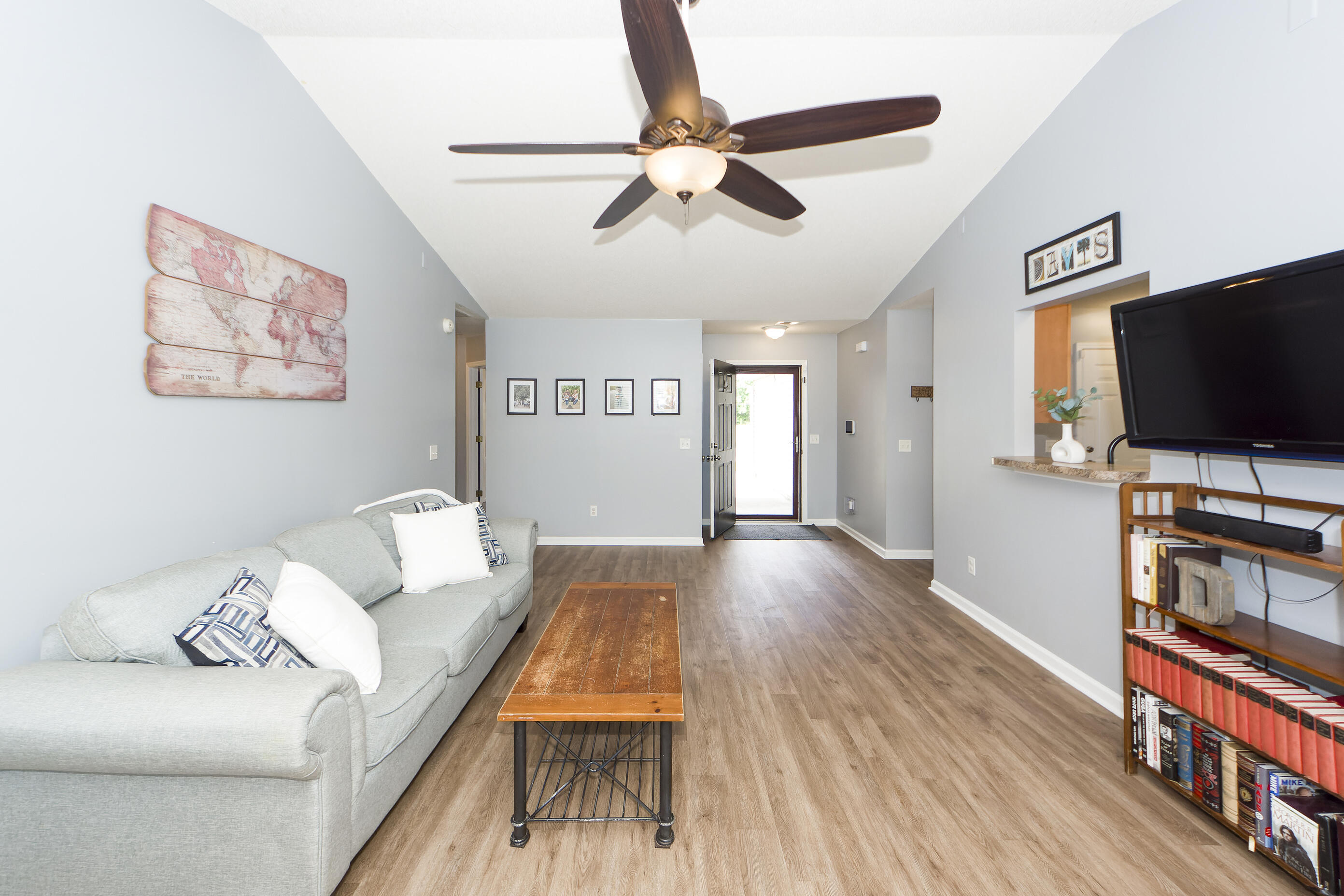 108 Pointer Drive Goose Creek, SC 29445 - Photo 4 of 30 07