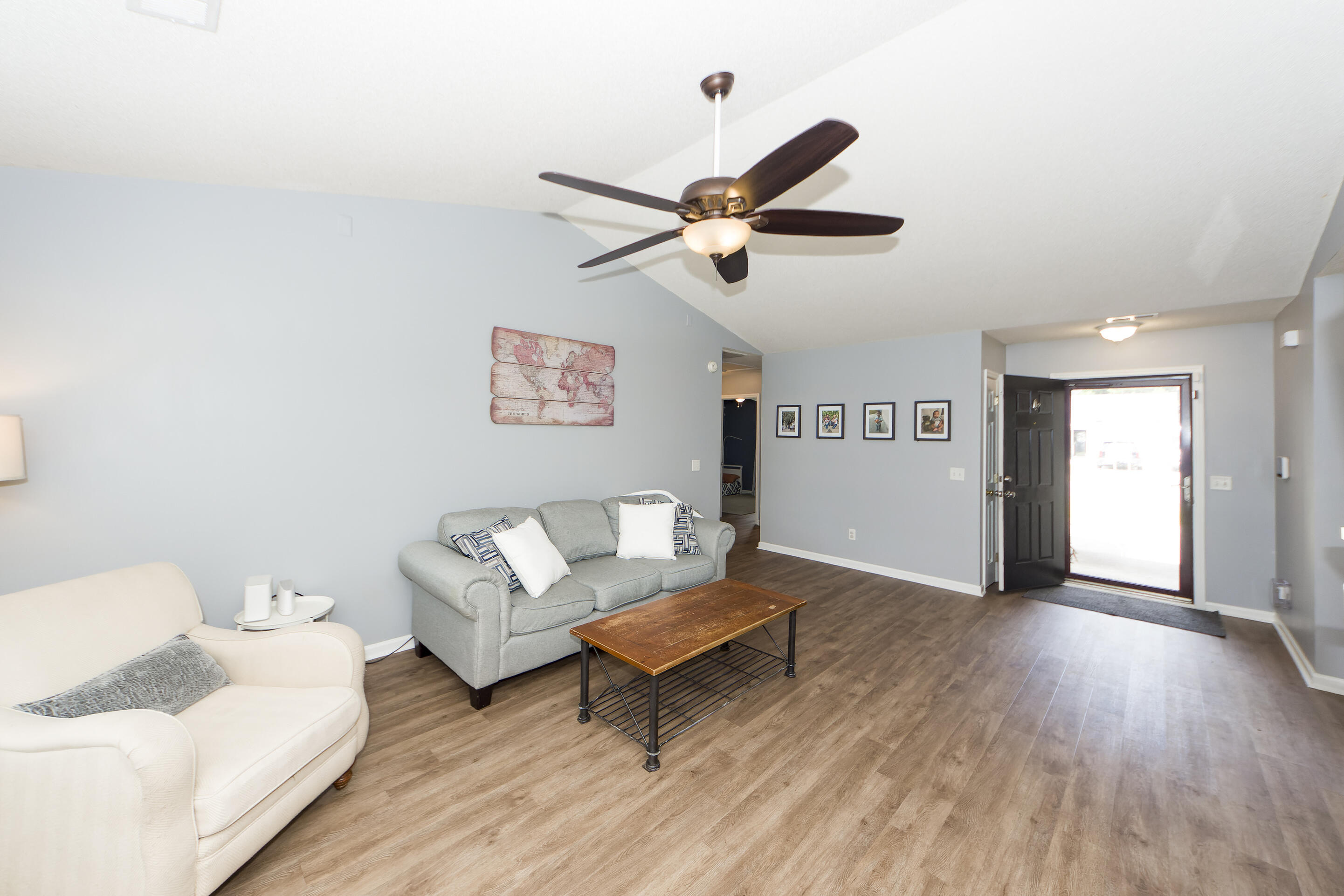 108 Pointer Drive Goose Creek, SC 29445 - Photo 5 of 30 06