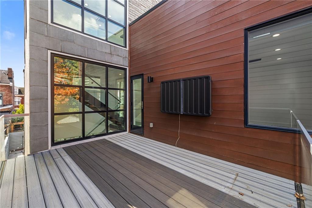 127 1/2 Banner Way Pittsburgh, PA 15201 - Photo 22 of 48 a view of backyard with large window