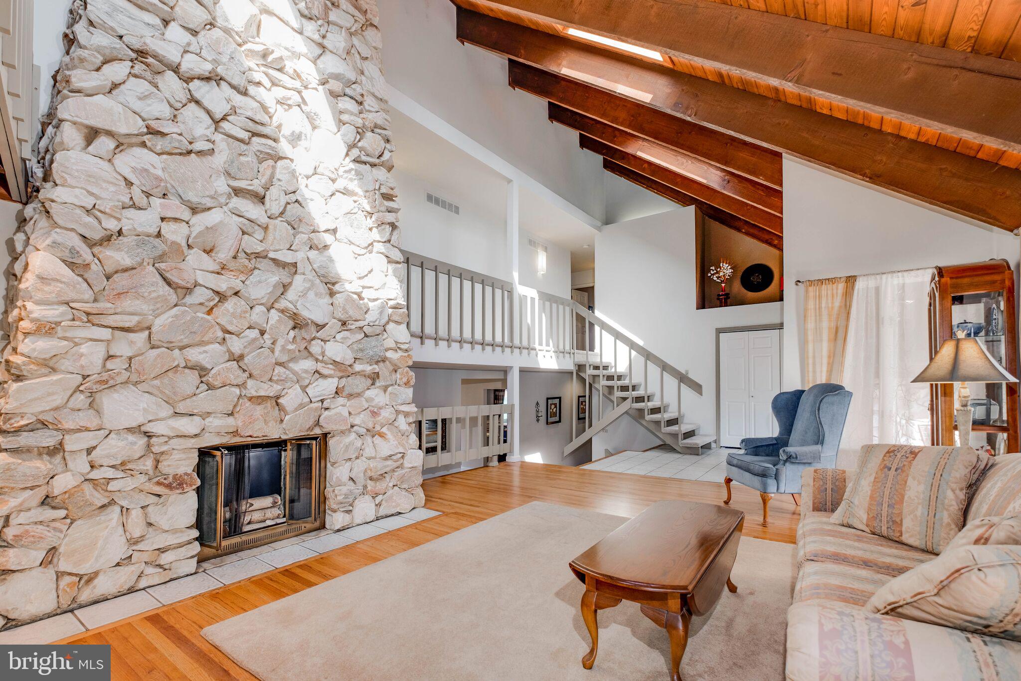 667 Jackson Road Mullica Hill, NJ 08062 - Photo 13 of 69 Living room