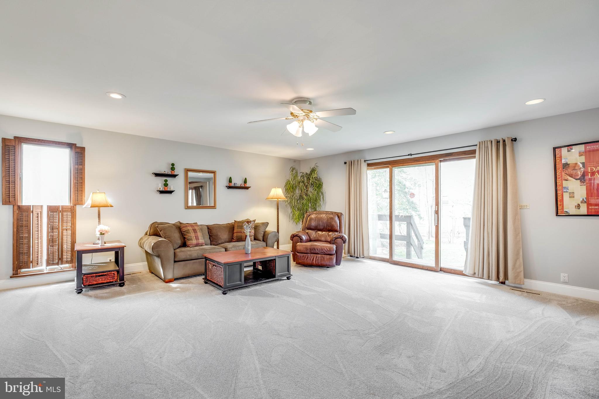 667 Jackson Road Mullica Hill, NJ 08062 - Photo 16 of 69 Family room