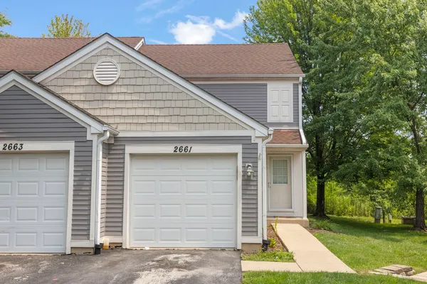 $2,400 | 2661 Prairieview Lane, Aurora, IL 60502