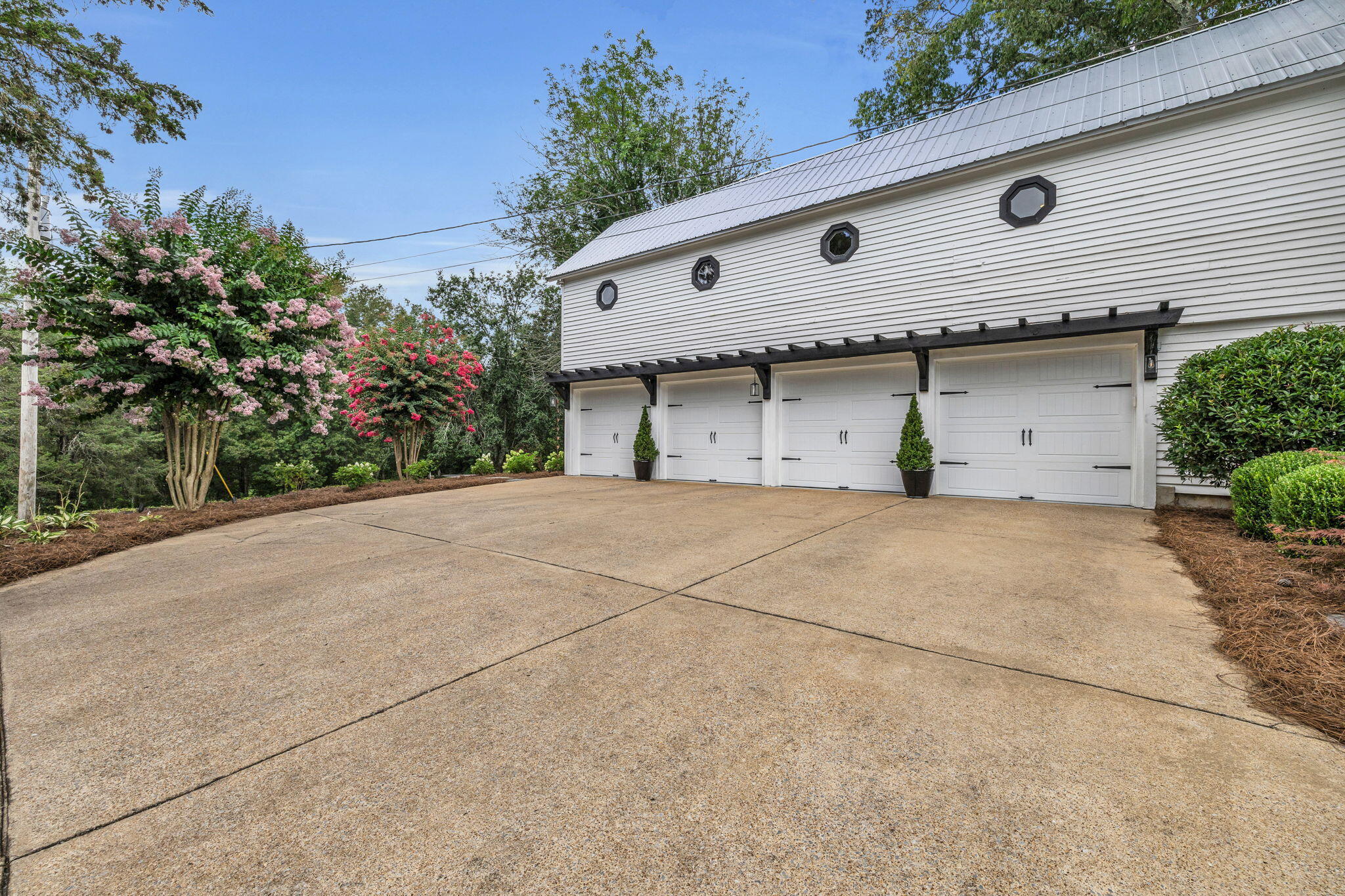 680 Glass Mill Road Chickamauga, GA 30707 - Photo 18 of 91 FOUR car garage