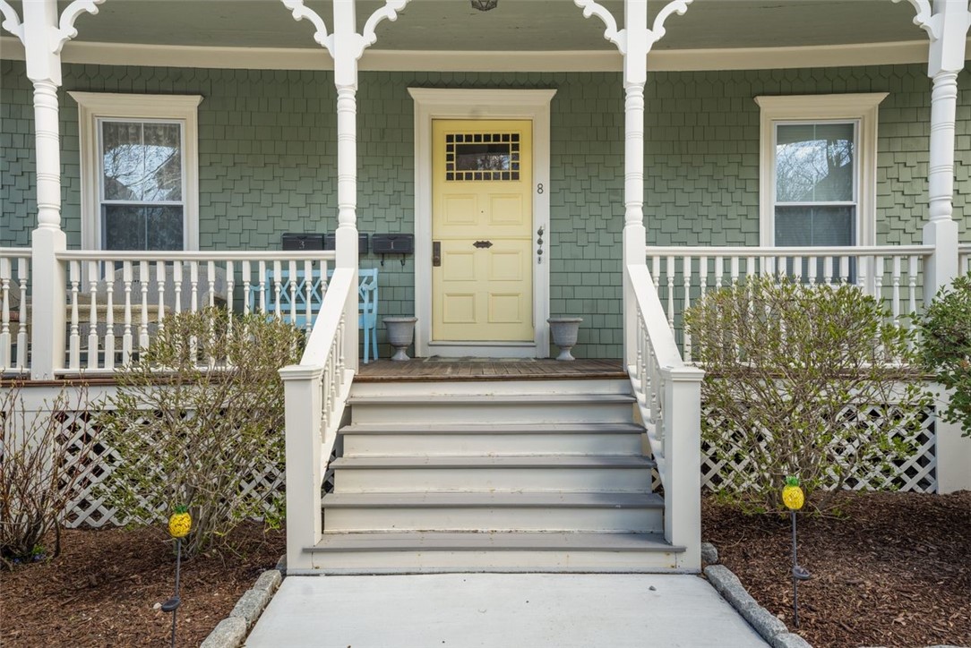 8 Everett Street, Unit 2 Newport, RI 02840 - Photo 2 of 29 Lovely shared front porch