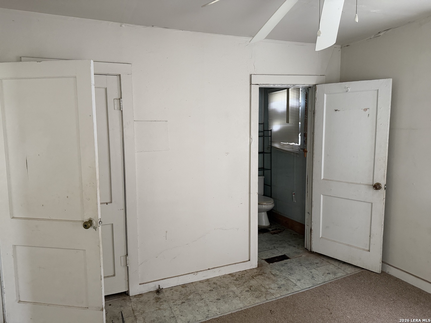 600 Crouch Avenue Devine, TX 78016 - Photo 7 of 12