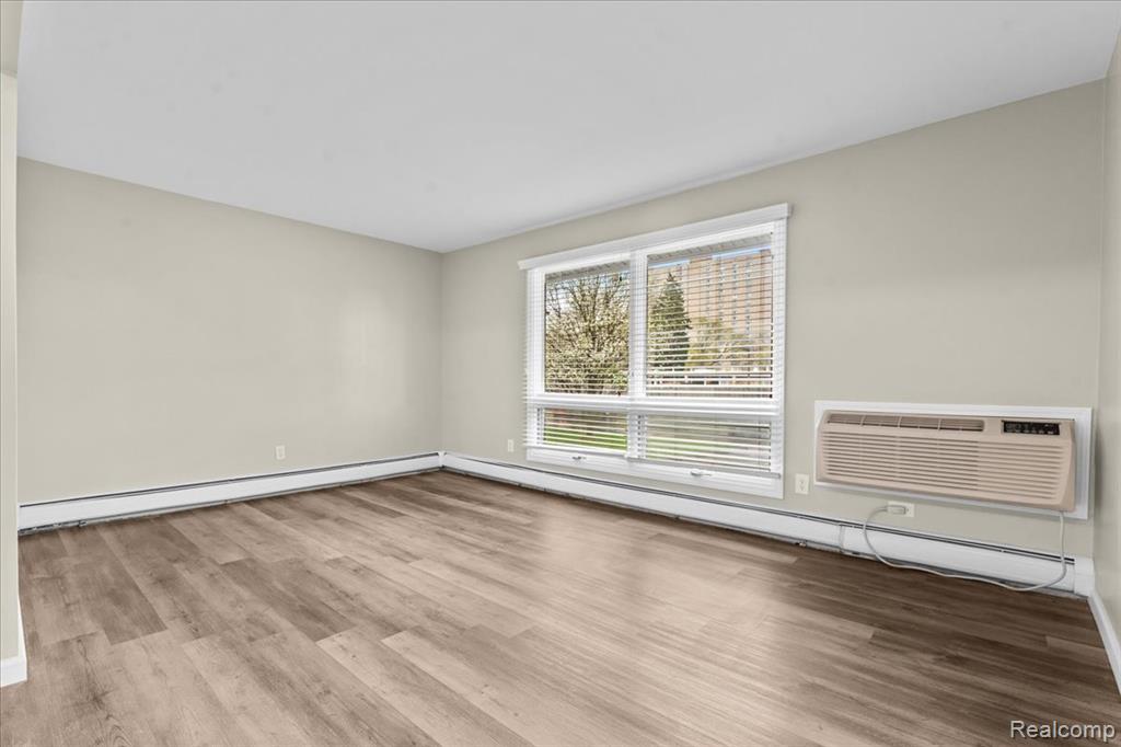 1545 Cherboneau Place, Unit 41 Detroit, MI 48207 - Photo 12 of 21