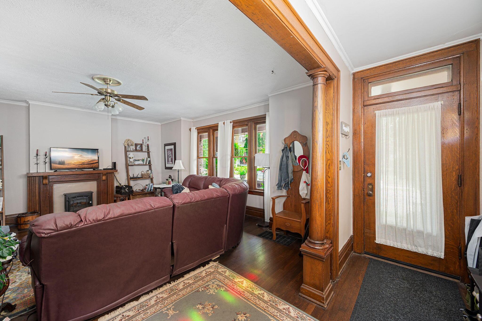 1321-1325 Bryden Road Columbus, OH 43205 - Photo 10 of 62 39-web-or-mls-1321-1325 Bryden-39