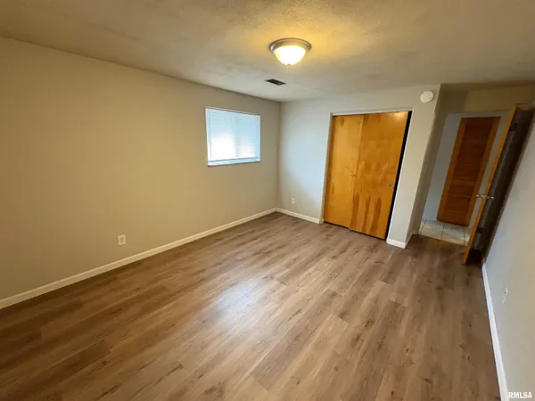 $595,000 | 2613 West Wardcliffe Drive, Peoria, IL 61604
