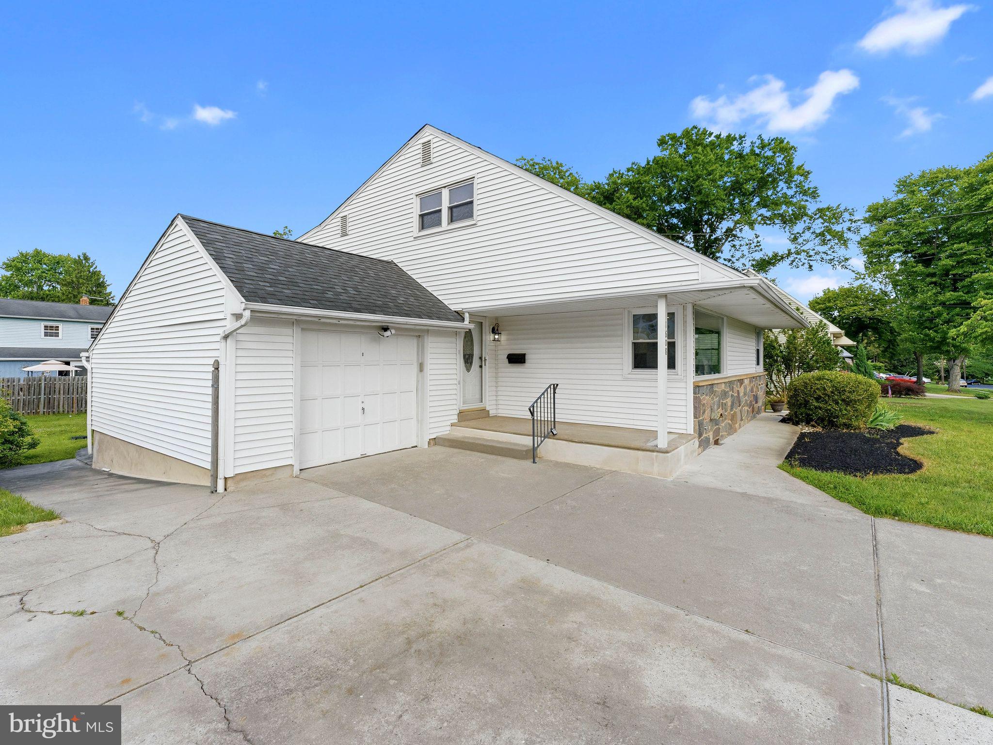 1608 Bryant Road Cherry Hill, NJ 08003 - Photo 6 of 41