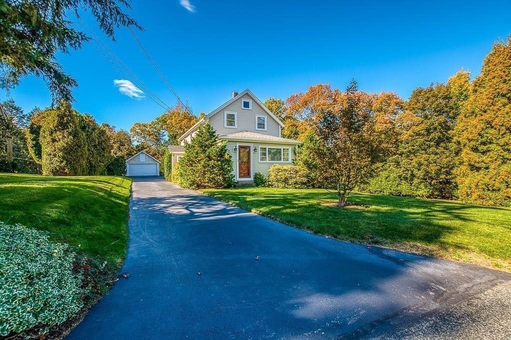 351 Moosehill Road East Walpole, MA 02032 - Photo 10 of 42 Gallery Image 10