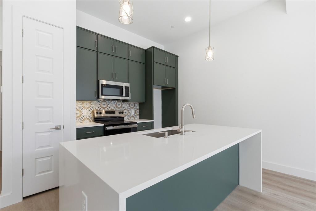 2925 Spruce Valley Lane, Unit 403 Dallas, TX 75233 - Photo 30 of 36 Green Color Scheme