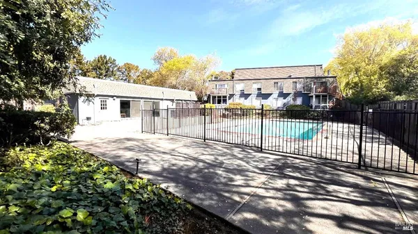 $229,000 | 1455 North Camino Alto, Unit 138, Vallejo, CA 94589