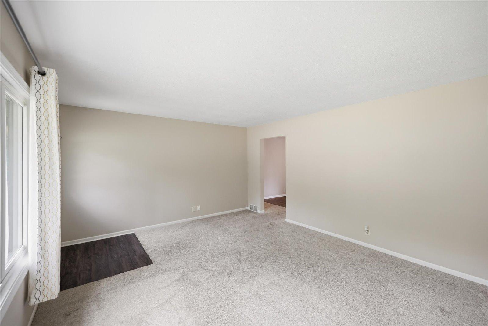 4409 Poplar Bridge Road Bloomington, MN 55437 - Photo 14 of 46 Gallery Image 14