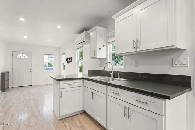 $528,000 | 1047 Brenner Place, Long Beach, CA 90813