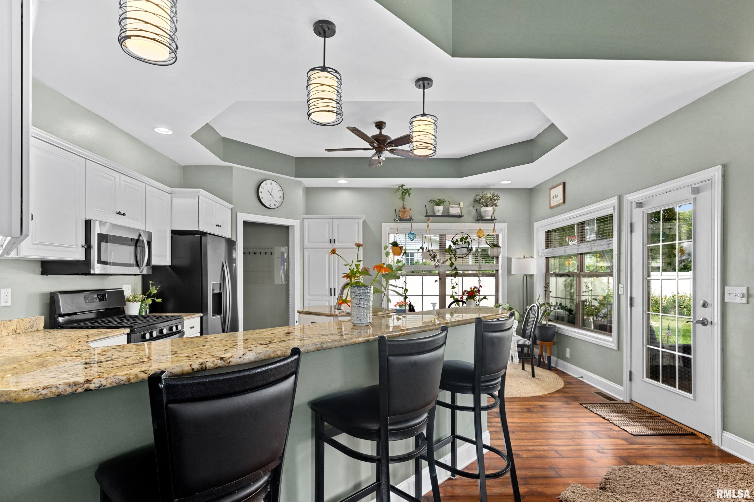 23 Magrabl Drive Canton, IL 61520 - Photo 13 of 38