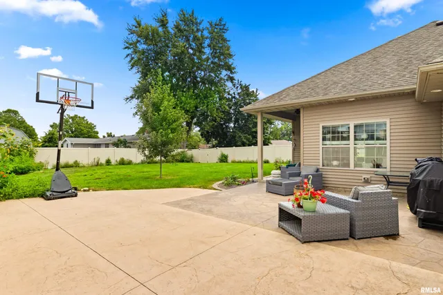 $350,000 | 23 Magrabl Drive, Canton, IL 61520