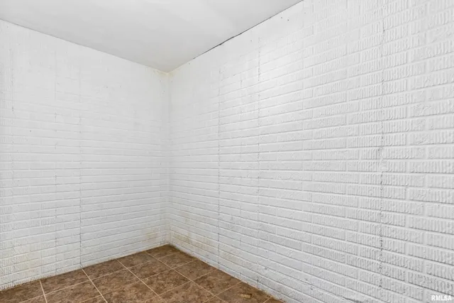 $335,000 | 23 Magrabl Drive, Canton, IL 61520