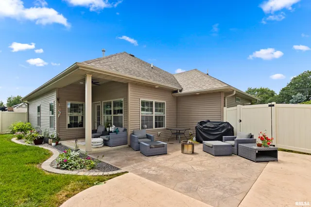 $350,000 | 23 Magrabl Drive, Canton, IL 61520