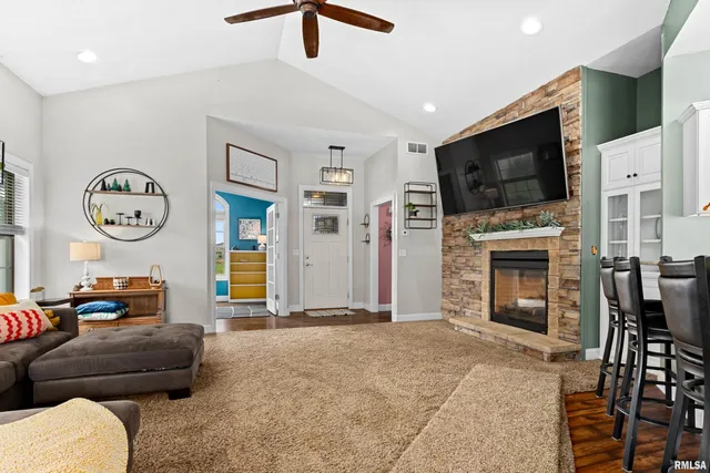 $350,000 | 23 Magrabl Drive, Canton, IL 61520