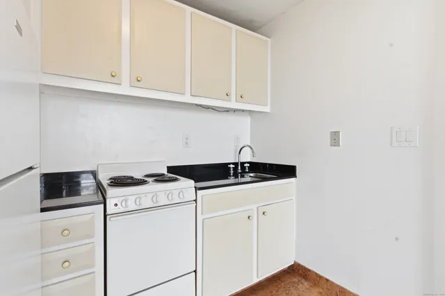 $1,500 | 1 Gold Street, Unit 11F, Hartford, CT 06103