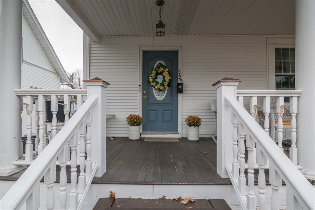 108 Brunswick Street Springfield, MA 01108 - Photo 2 of 42 a view of sitting area with staircase