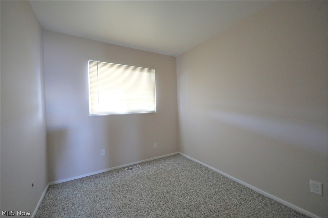 4446 Burkey Road Youngstown, OH 44515 - Photo 18 of 28 Gallery Image 18