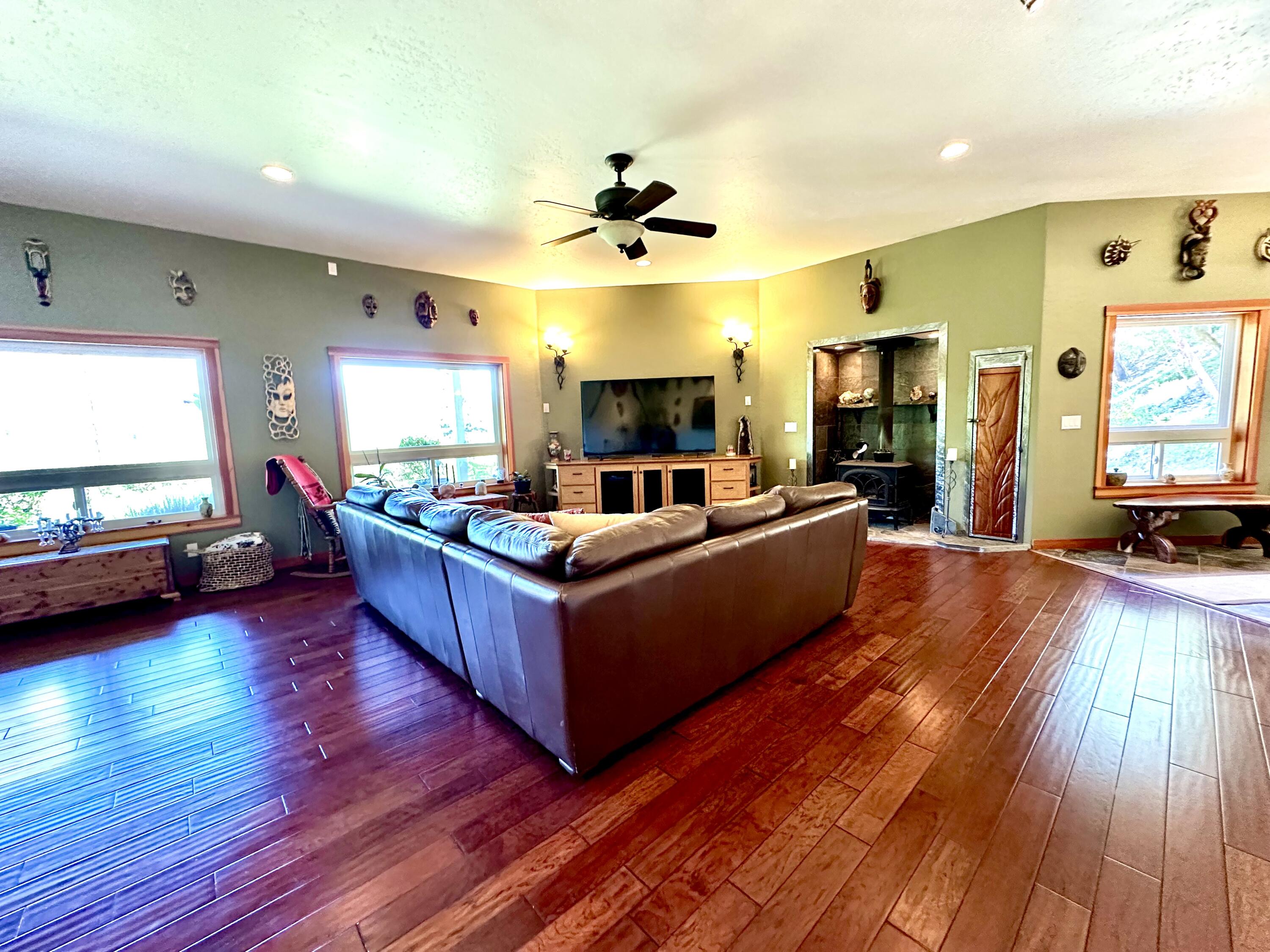 1665 Seeley Mc Intosh Road Willow Creek, CA 95573 - Photo 12 of 76