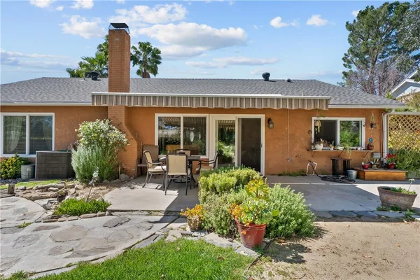 $800,000 | 23149 Cuervo Drive, Valencia, CA 91354