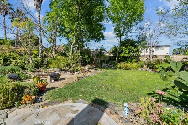 $800,000 | 23149 Cuervo Drive, Valencia, CA 91354