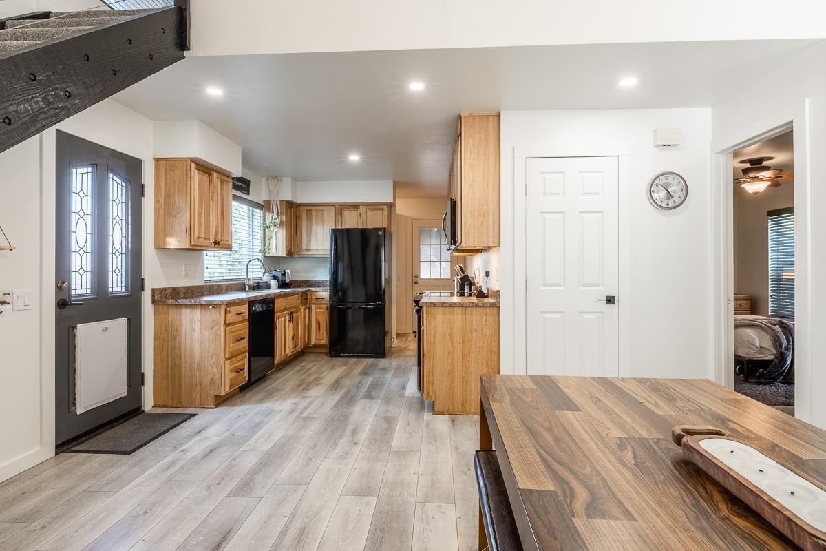123 South Landing Road Crowley Lake, CA 93546 - Photo 23 of 40