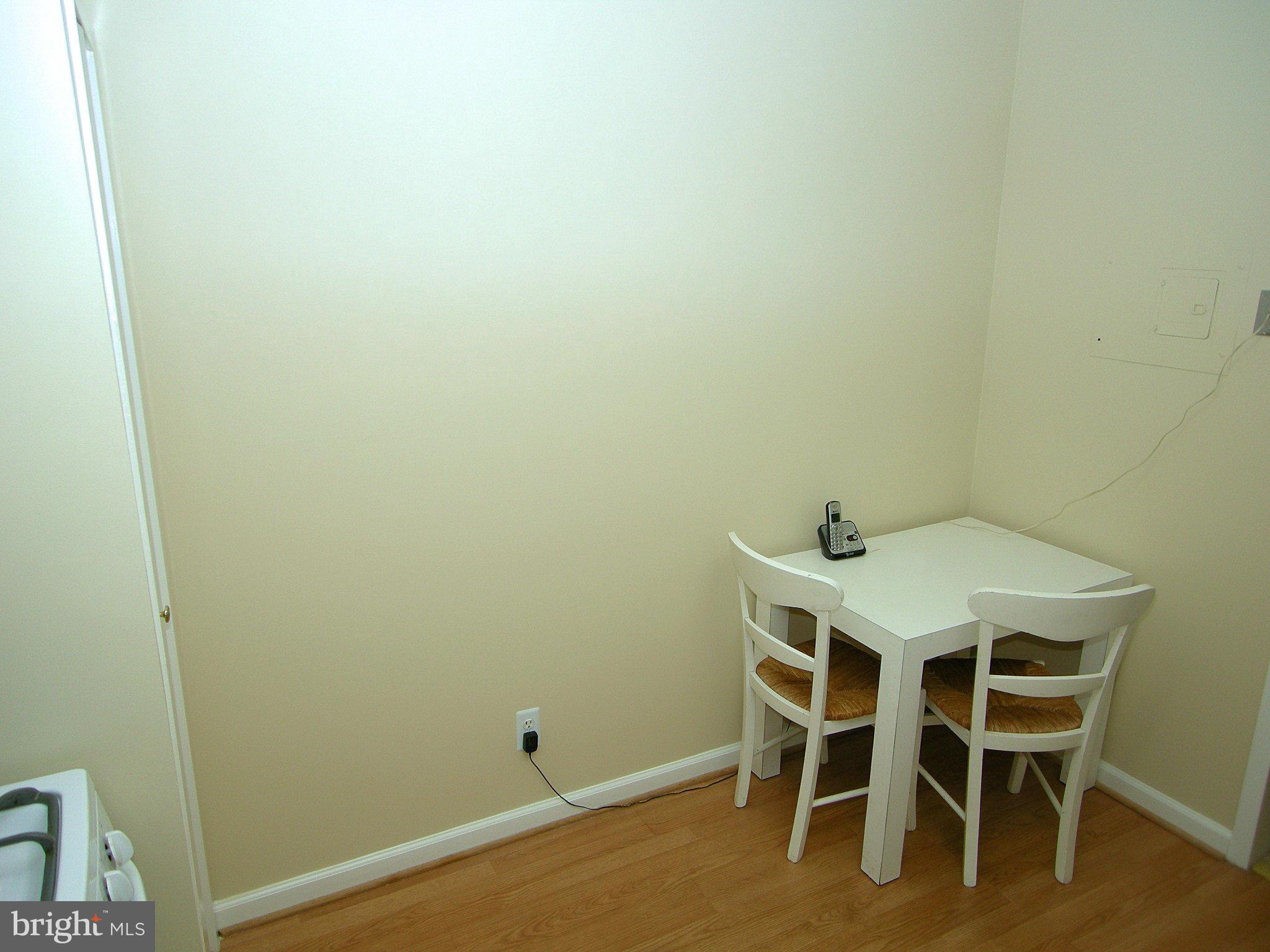 5225 Pooks Hill Road, Unit 709N Bethesda, MD 20814 - Photo 8 of 26 Kitchen